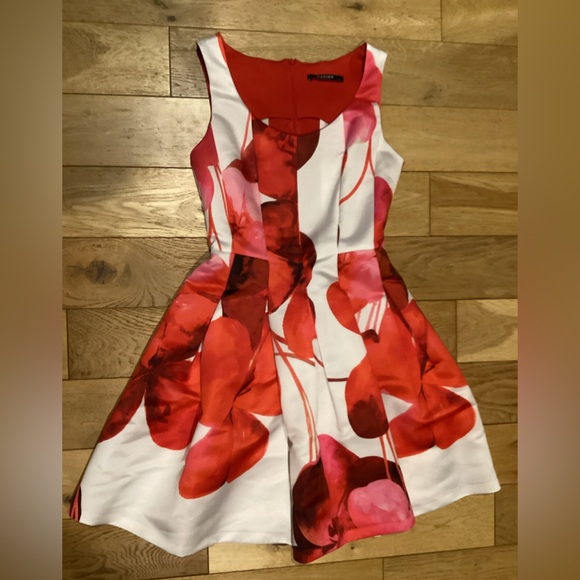 Nadine short sleeve a line mini dress - Picture 7 of 7